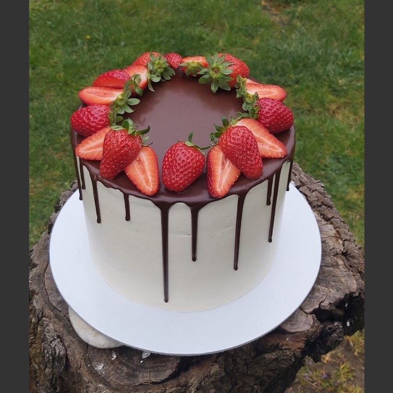 Fresh strawberry cake order online in Kitui - Premium mascarpone cake from Hussein Bakes