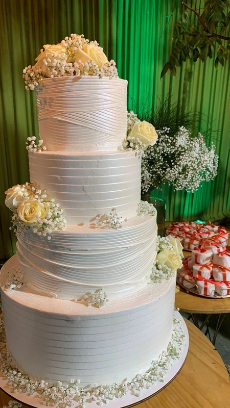 4-Tier Cake 3